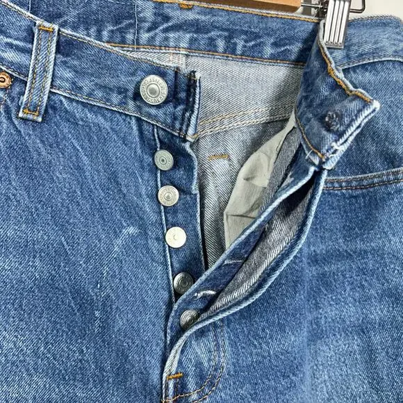 Vtg Levis 26501 0156 Jeans 28 x 30 USA Blue Denim Button Fly Tagged Womens 13